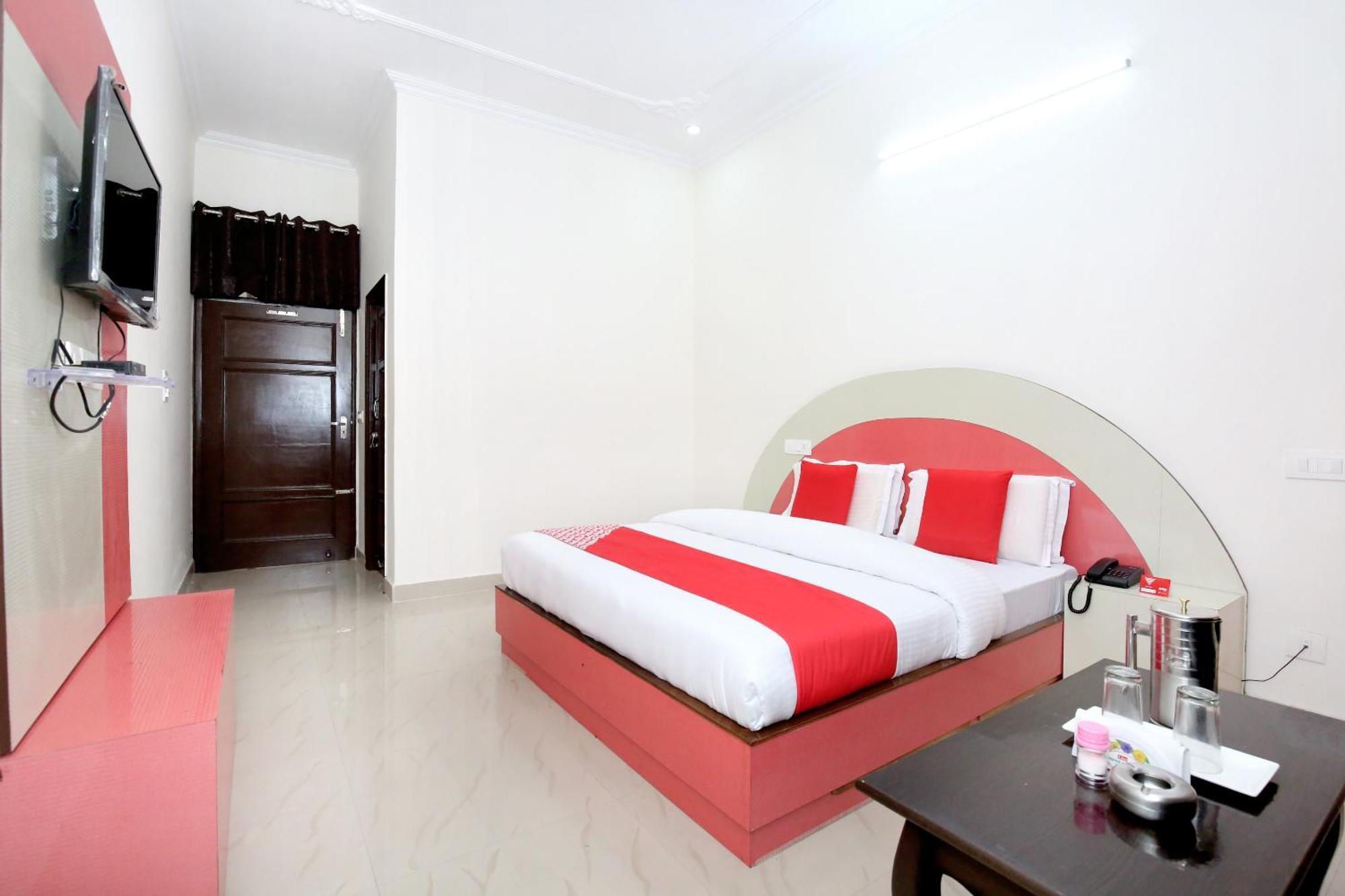 Hotel Kamal Palace Chandigarh Ngoại thất bức ảnh